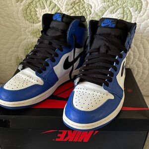 Nike Air Jordan 1 High - White/Blue/Black